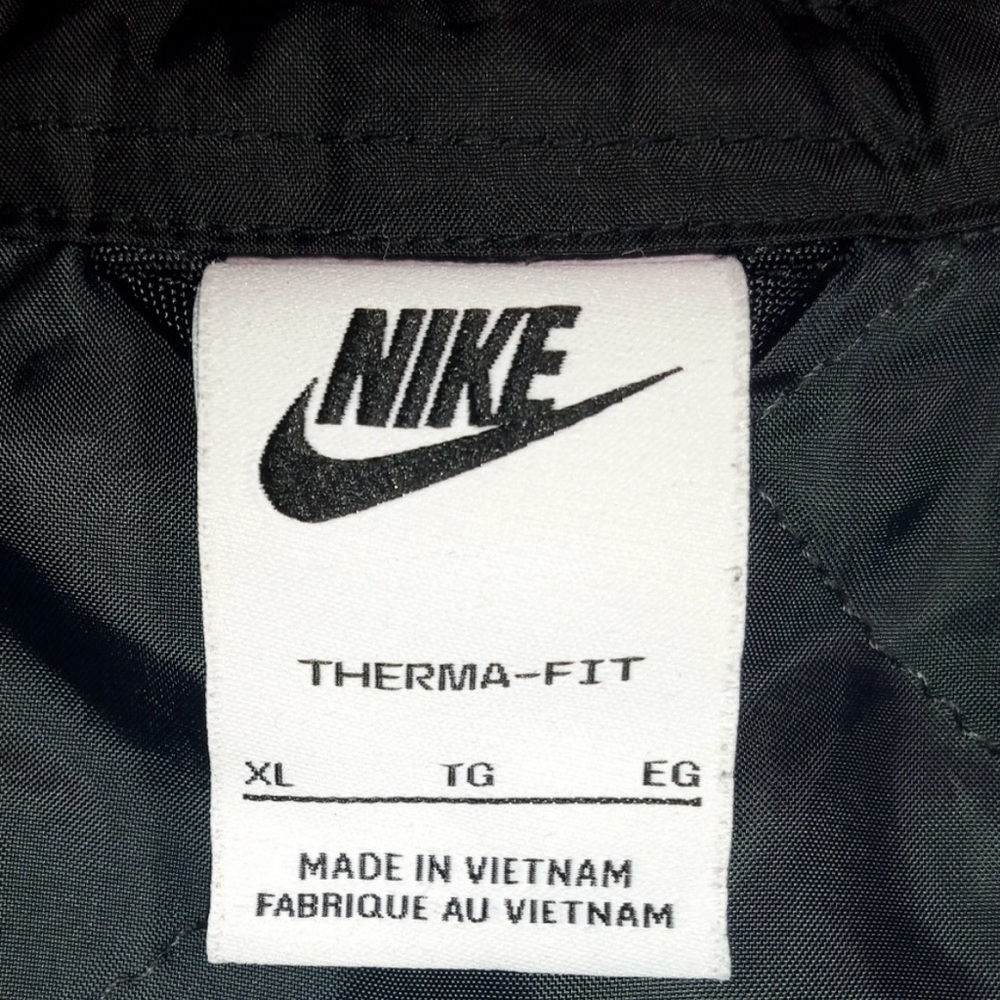 Youth Nike Black Quilted Jacket with White Logo - Picture 7 of 13